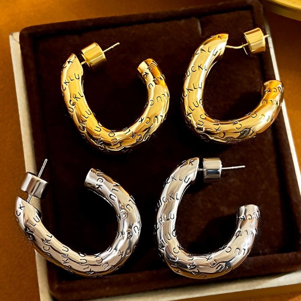 Vintage C-shaped engraved letter earrings gold and silver